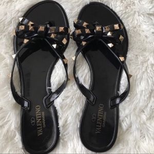 Black Rockstud Flip Flops
